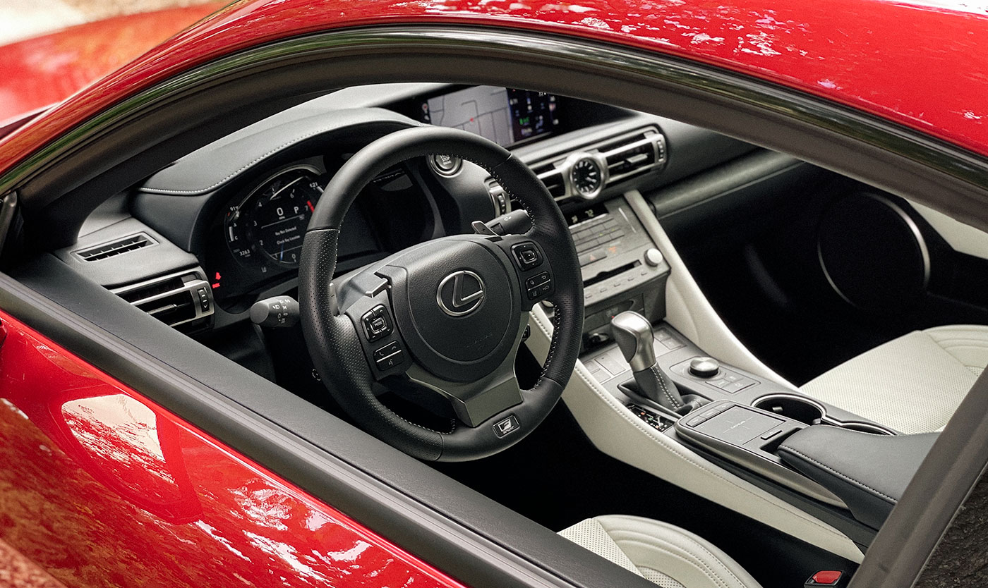 Lexus RC F SPORT Interior