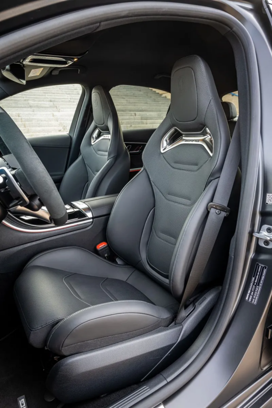 Mercedes-AMG C63 S E Performance 2024 Giá lăn bánh Ưu Đãi, Thông số kỹ thuật, Trả góp #1