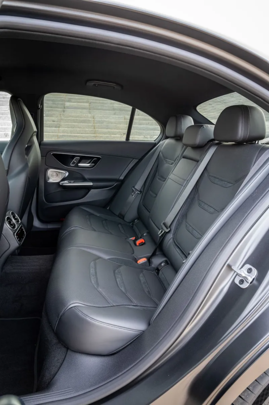 Mercedes-AMG C63 S E Performance 2024 Giá lăn bánh Ưu Đãi, Thông số kỹ thuật, Trả góp #1