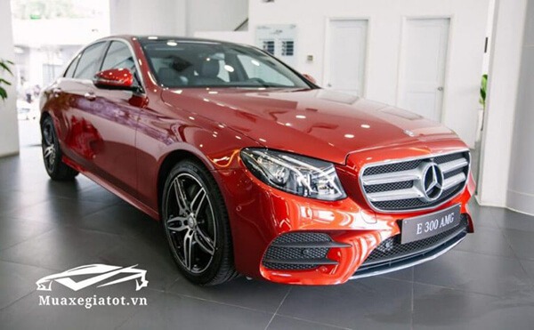 danh-gia-xe-mercedes-e300-amg-2020-Xetot-com-2