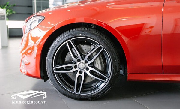 mam-xe-mercedes-e300-amg-2020-Xetot-com-5