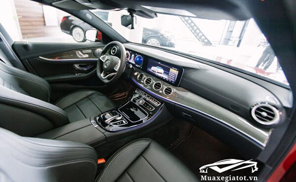 noi-that-xe-mercedes-e300-amg-2020-Xetot-com-15