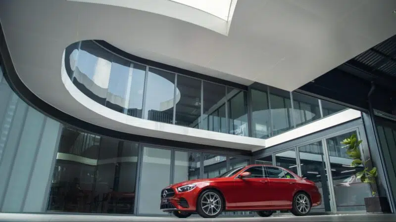 Mercedes E300 AMG 2023: Giá bán tại đại lý, Ưu đãi cập nhật mới nhất