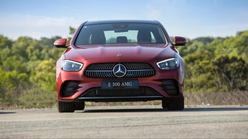 Mercedes E300 AMG 2023: Giá bán tại đại lý, Ưu đãi cập nhật mới nhất