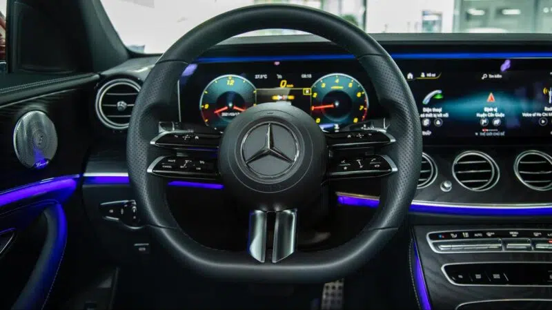 Mercedes E300 AMG 2023: Giá bán tại đại lý, Ưu đãi cập nhật mới nhất