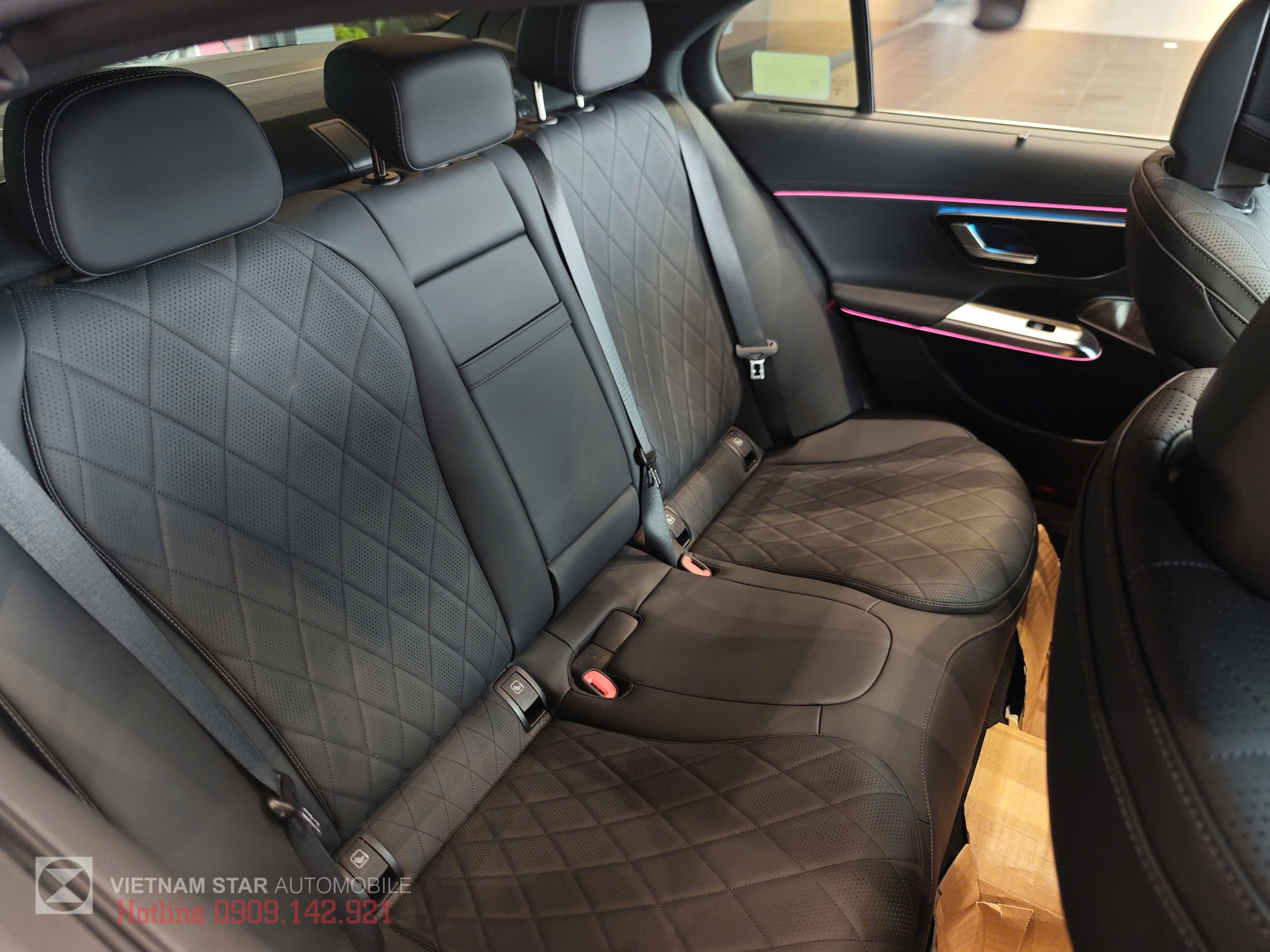 noi that e300 all new mau den 7