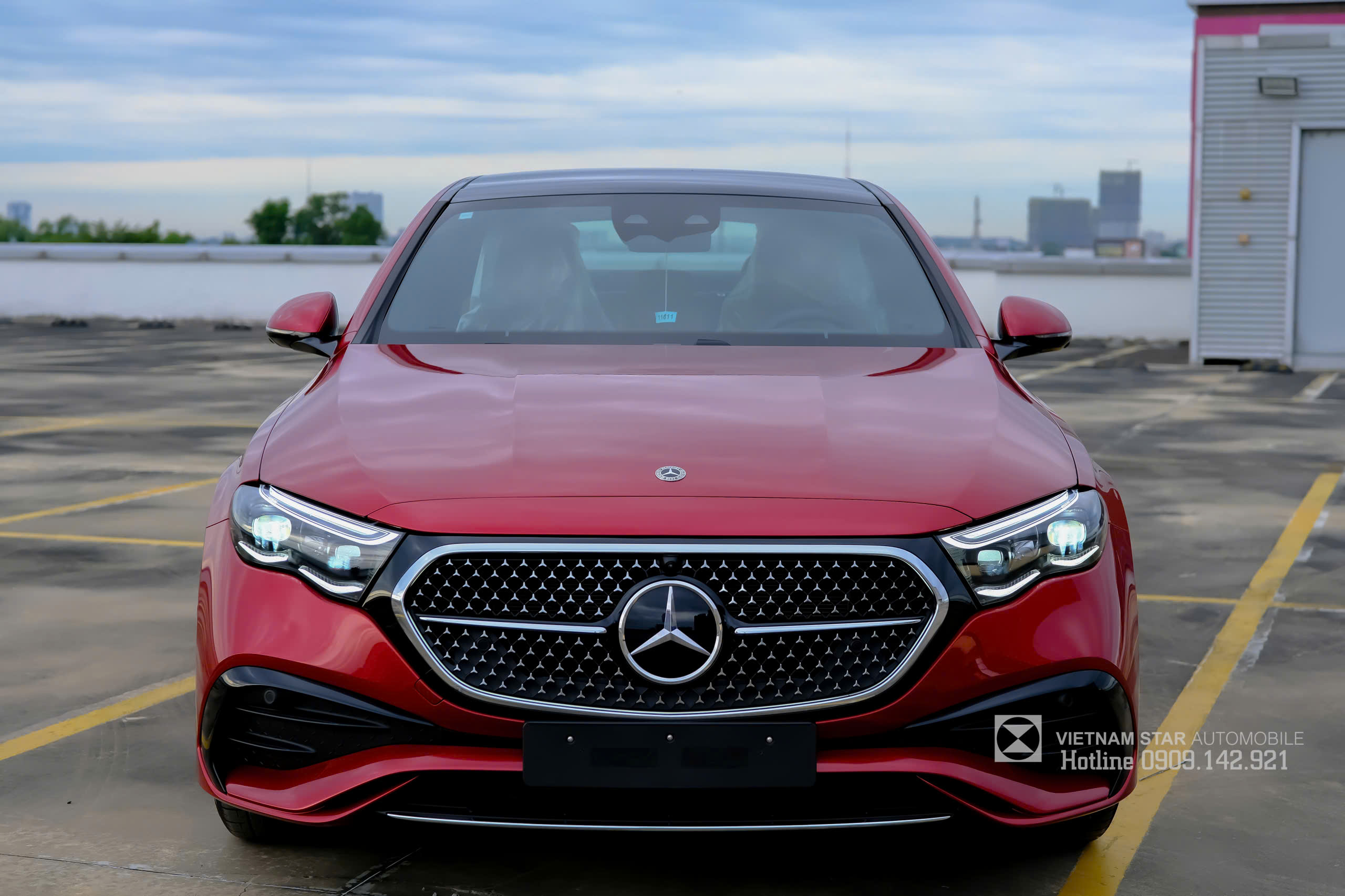 E 300 AMG Màu Đỏ