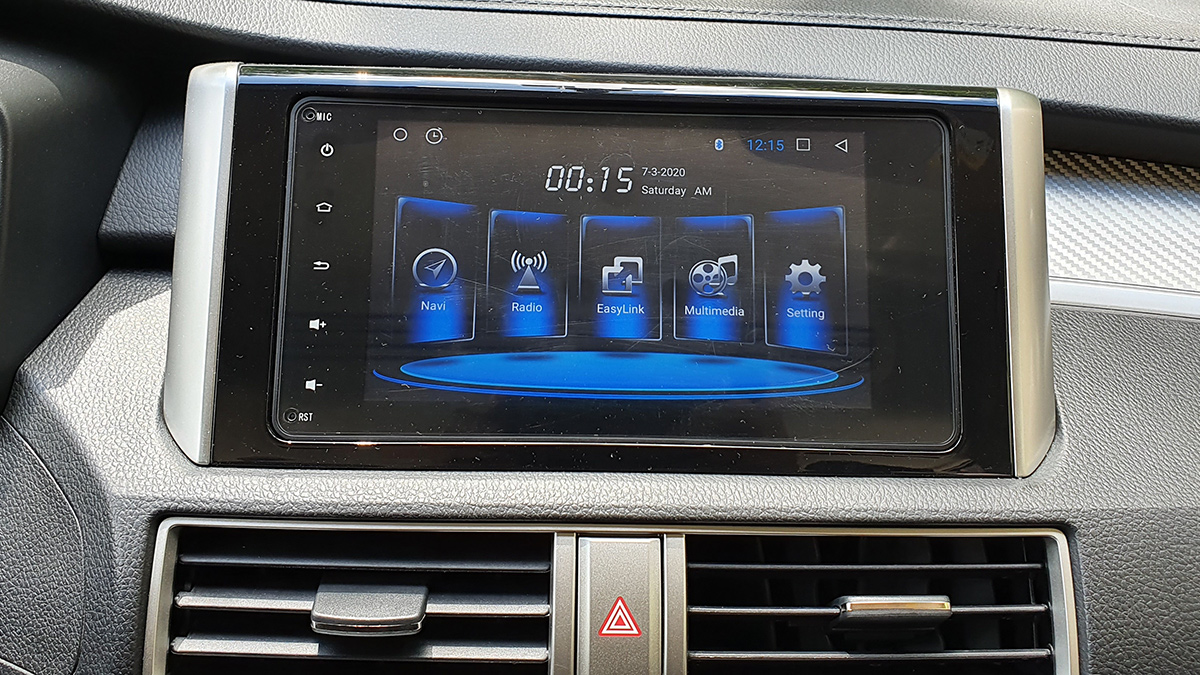 Mitsubishi Xpander GLS infotainment system