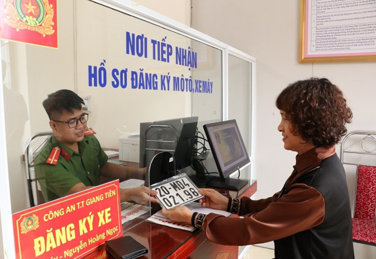 Mức phạt đối với xe ô tô khi chưa đăng ký biển số mới theo quy định