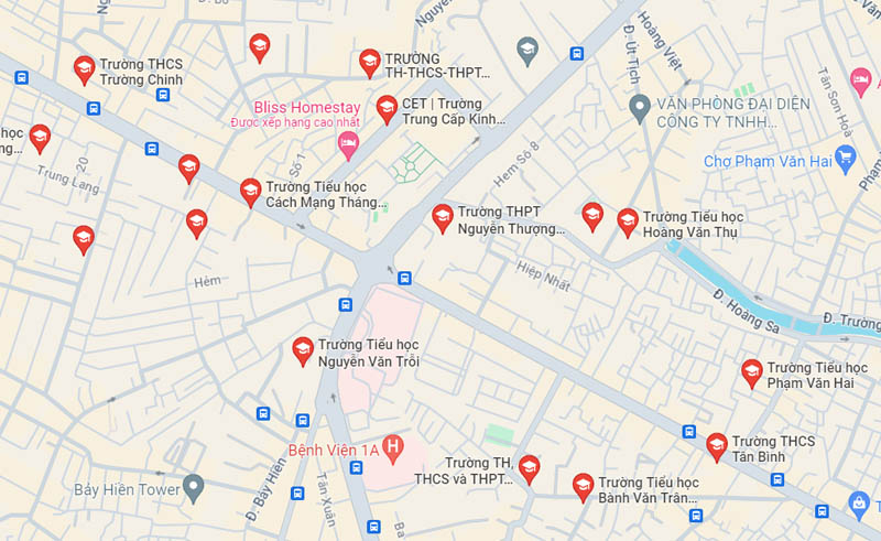 Ngã 4 Bảy Hiền tập trung nhiều trường học