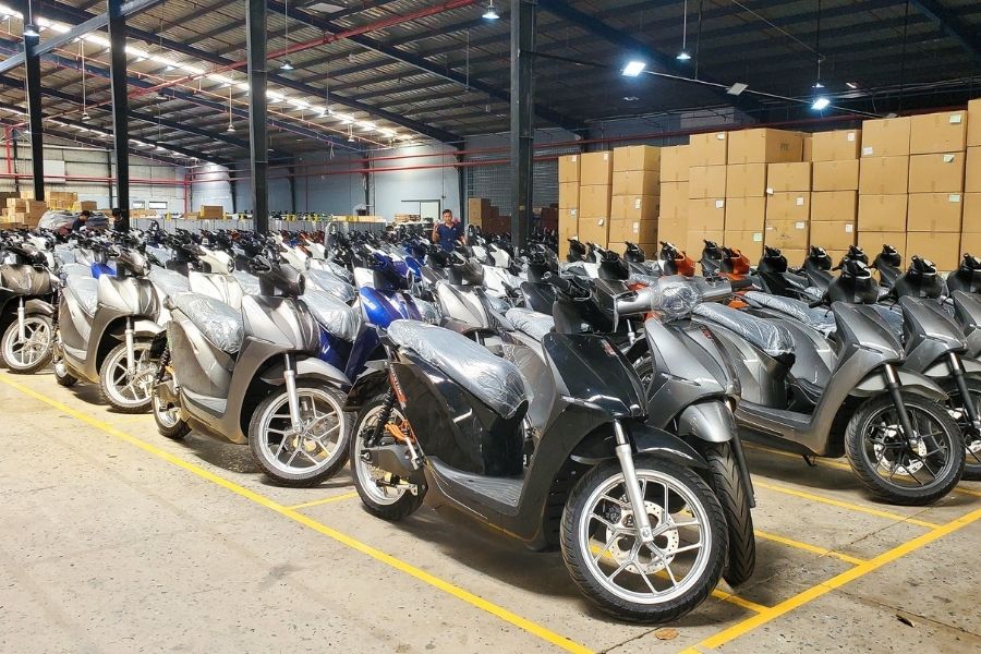 Ngày đẹp mua xe năm 2025