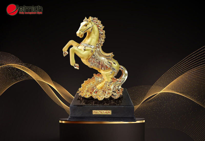 Hình 2: Cuộc đời và sự nghiệp những người sinh năm 2002 rất thành công