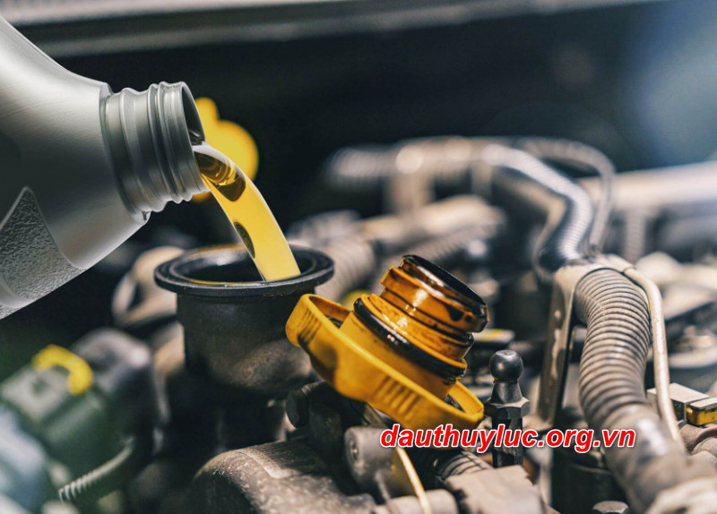 Nhớt Castrol 10w40 có tốt không?