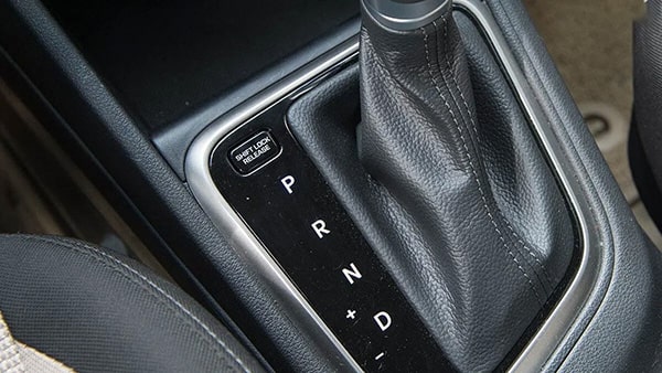 Cách sử dụng Shift Lock