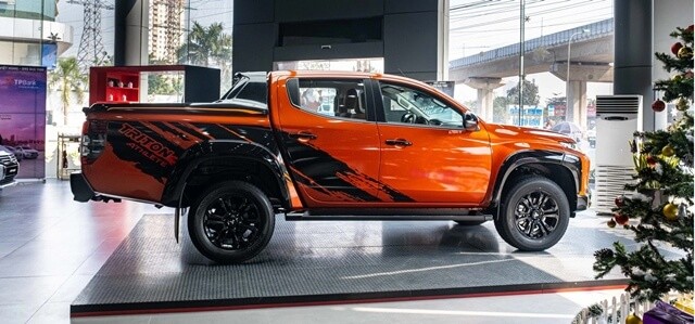 gia xe hilux