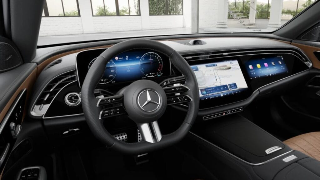 Mercedes-Benz E300 AMG Nội Thất Nâu