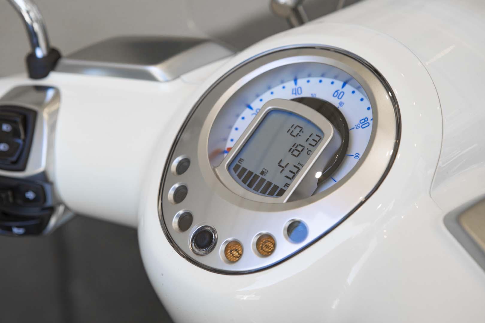 Peugeot Django scooter review