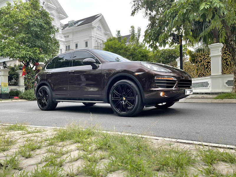 porsche-cayenne-2013