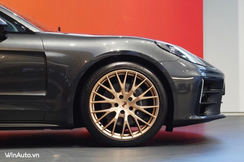 Mam-xe-Porsche-Panamera-2024-2025-Winauto