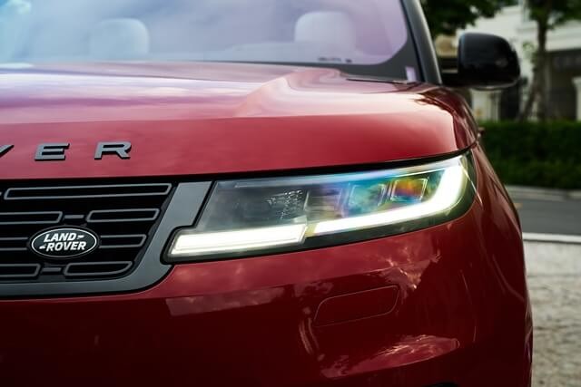 Range-Rover-Sport-thiet-ke-than-xe
