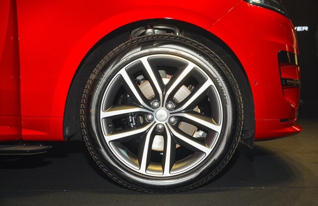 Range-Rover-Sport-hong-xe