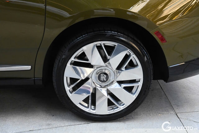 cam-giac-lai-rolls-royce-cullinan-series-ii