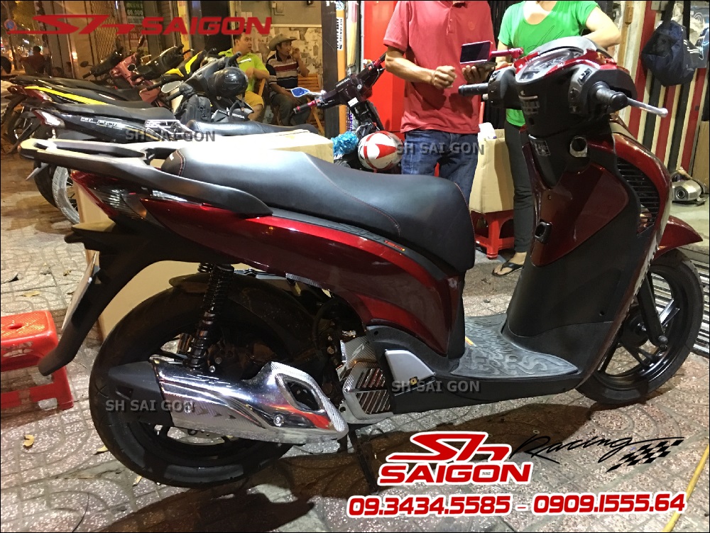 Xe SH VN 2017 độ Full dàn áo ý v4 cực ngầu và đẹp lung linh tại Tp.Hồ Chí Minh