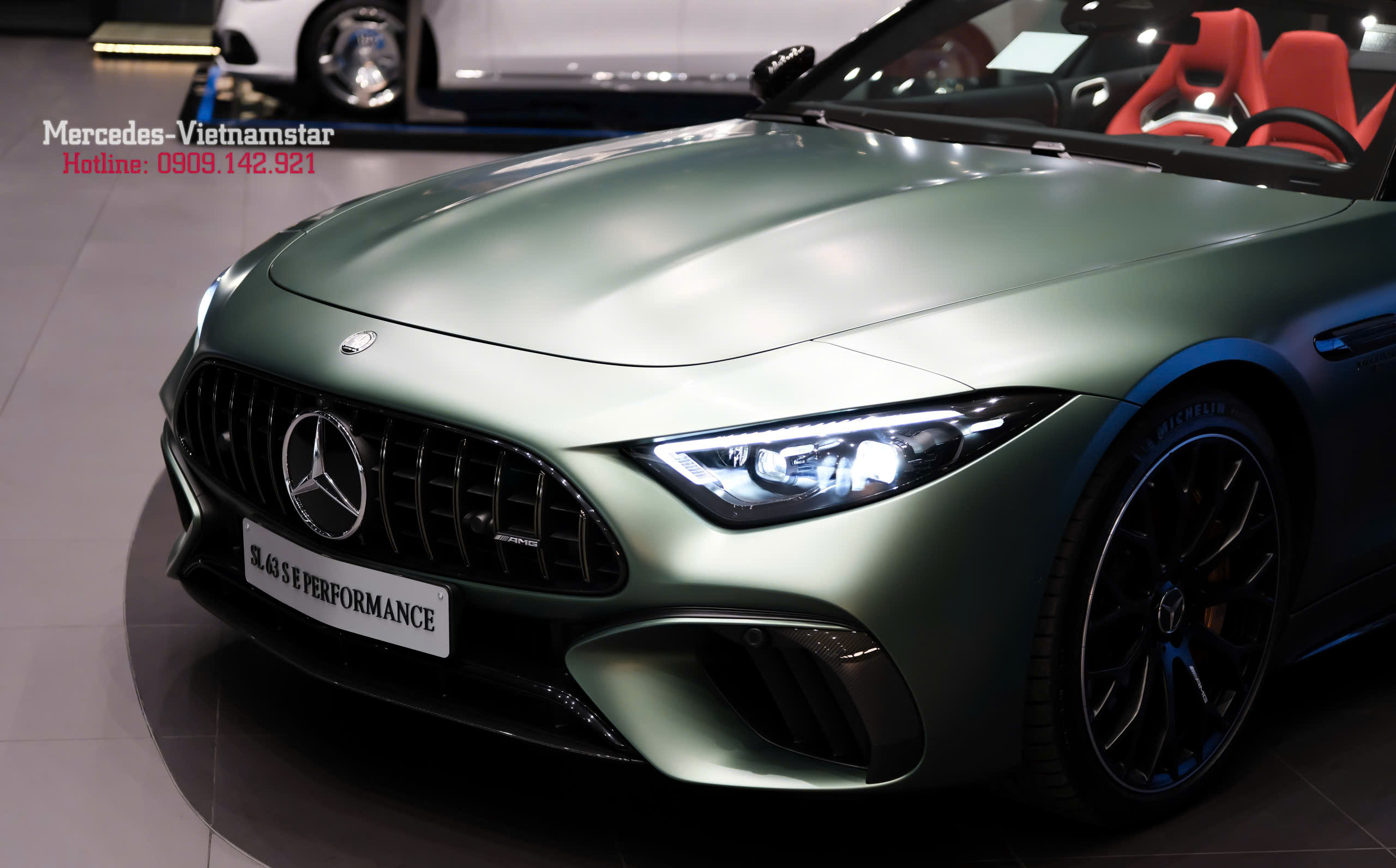 Góc chụp nghệ thuật AMG SL63 Ireland Mid Green Magno đầy cảm xúc