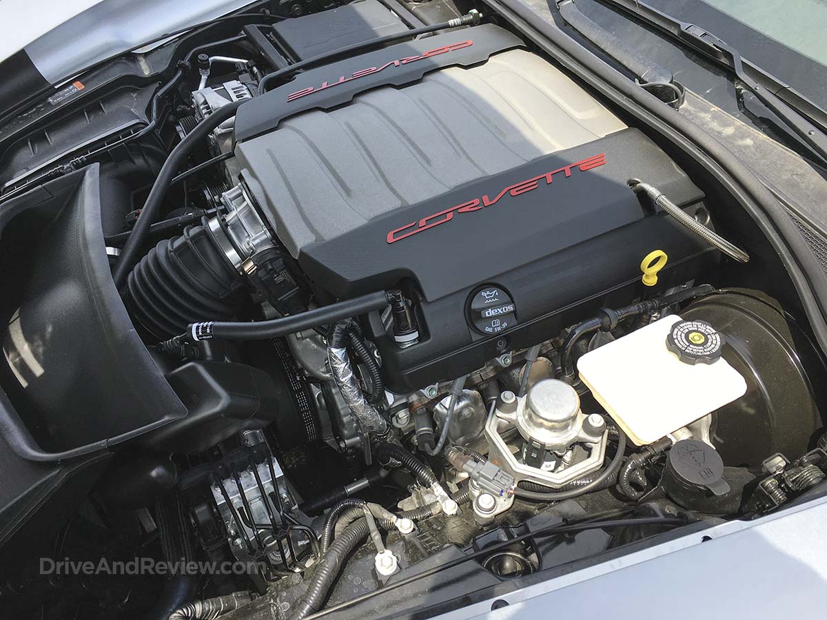 2016 corvette stingray in silver low front 3/4 view