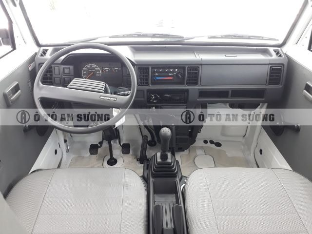 Xe tải van Suzuki 2 chỗ sở hữu nội thất tiện nghi