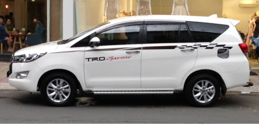 【100+】Mẫu tem xe 7 chỗ đẹp nhất, thiết kế miễn phí theo ý khách