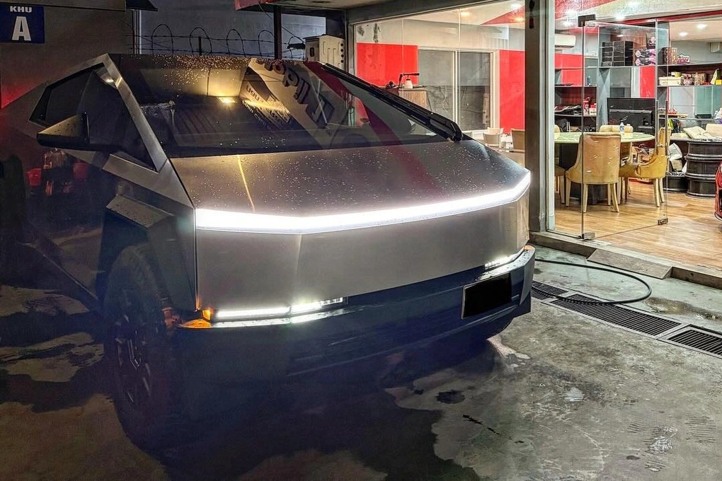 Tesla Cybertruck đầu tiên về Việt Nam, giá có thể vượt mốc 10 tỷ đồng - 2