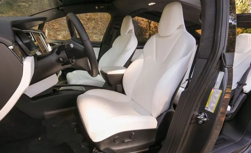 ghe-xe-tesla-model-x-2021-muaxegiatot-vn