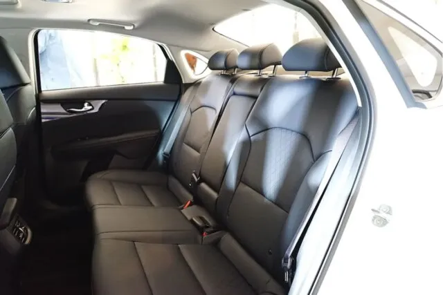 Kia K3 1.6 Premium 2024: Giá bán khuyến mãi, Thông số kỹ thuật