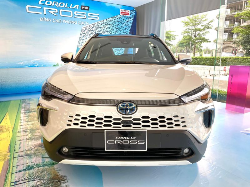 Phần đầu xe được thiết kế mới trên Cross 2026