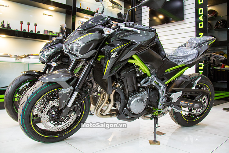 so-sanh-z800-vs-z900-danh-gia-xe-hinh-anh-motosaigon-28