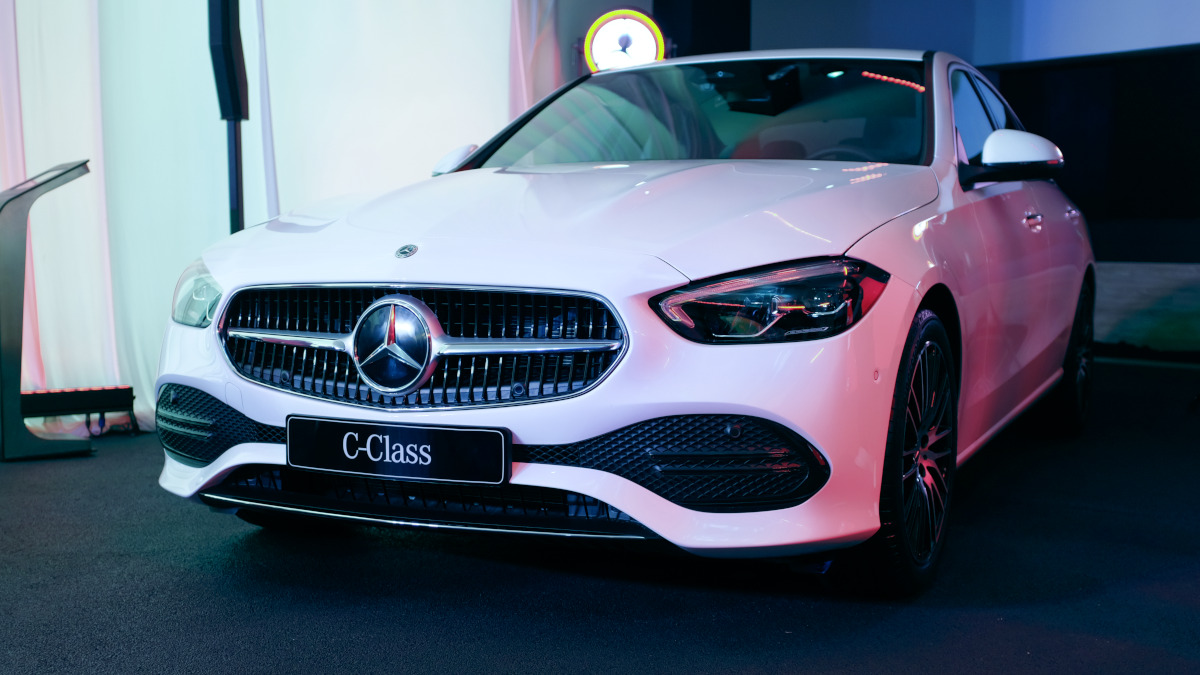 Mercedes-Benz C180 philippines front view
