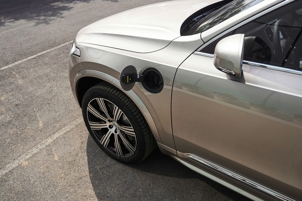 cổng sạc volvo xc90 plugin hybrid