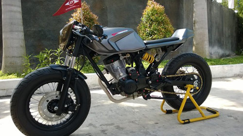 5 mẫu xe độ cafe racer độc đáo tại Việt Nam năm 2013 - 5