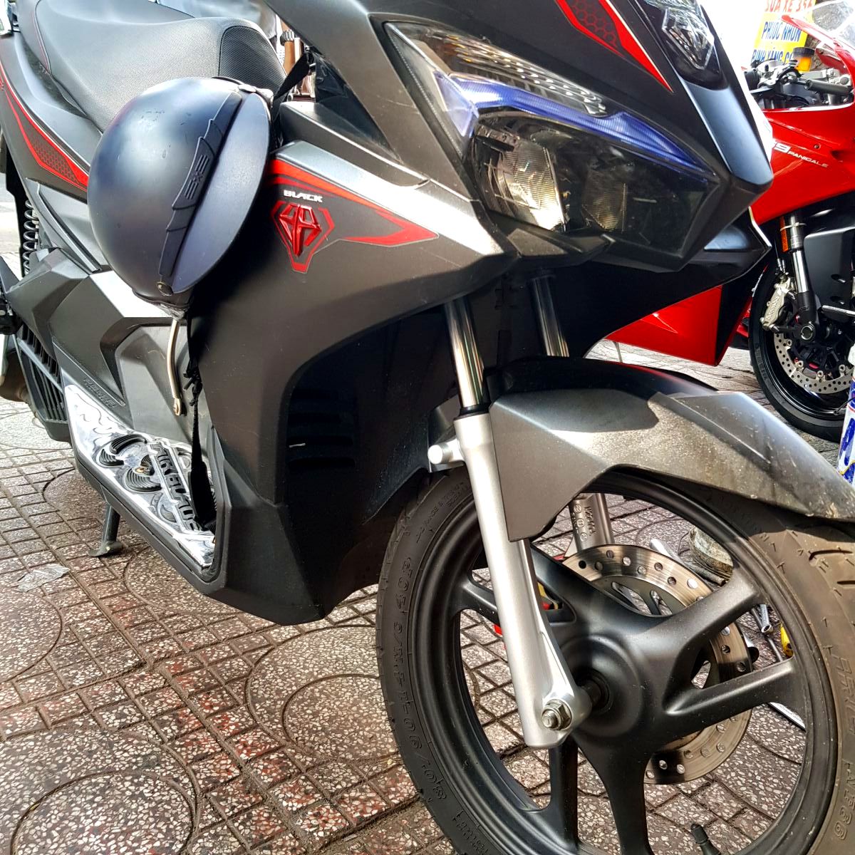 Phuoc-nhun-giam-xoc-truoc-Airblade-125-chinh-hang-Honda-11