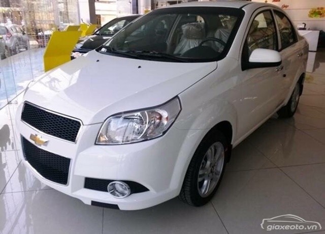 gia-xe-chevrolet-cruze-mau-den