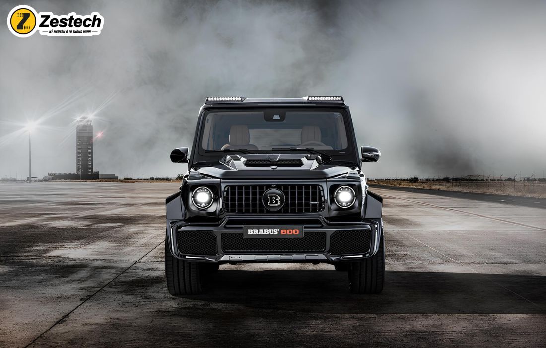 Brabus G800 dược trang bị nhiều công nghệ an toàn hơn so với mẫu xe nguyên bản Mercedes G63