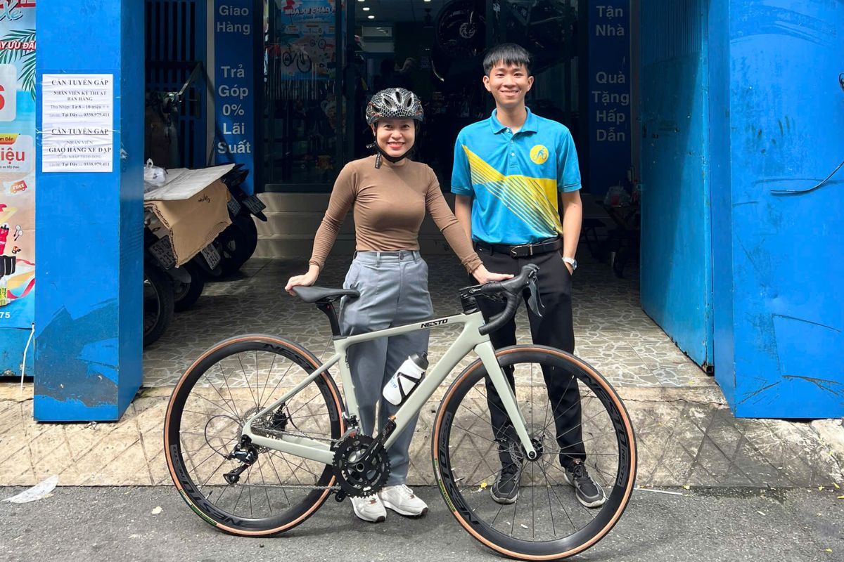 Lốp gai giúp xe đi địa hình linh hoạt