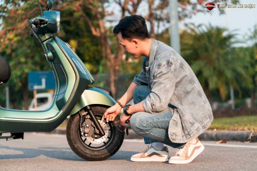 lốp xe không săm 2 phanh đĩa
