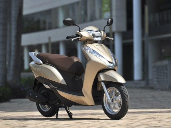 Dòng xe tay ga thời trang Honda Lead
