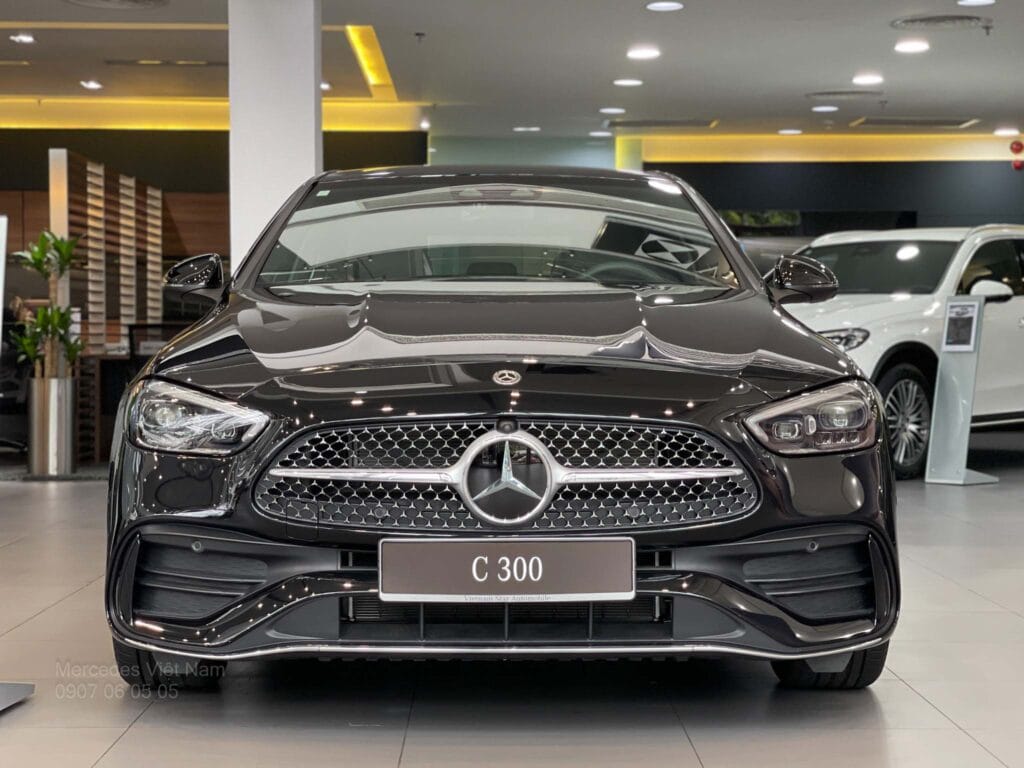 Mercedes-Benz C300 Trang bị gói thiết kế AMG