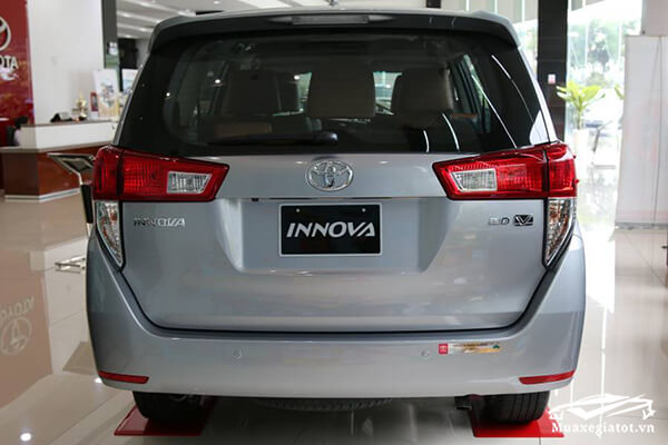duoi-xe-toyota-innova-2-0-v-7-cho-toyota-an-giang-11
