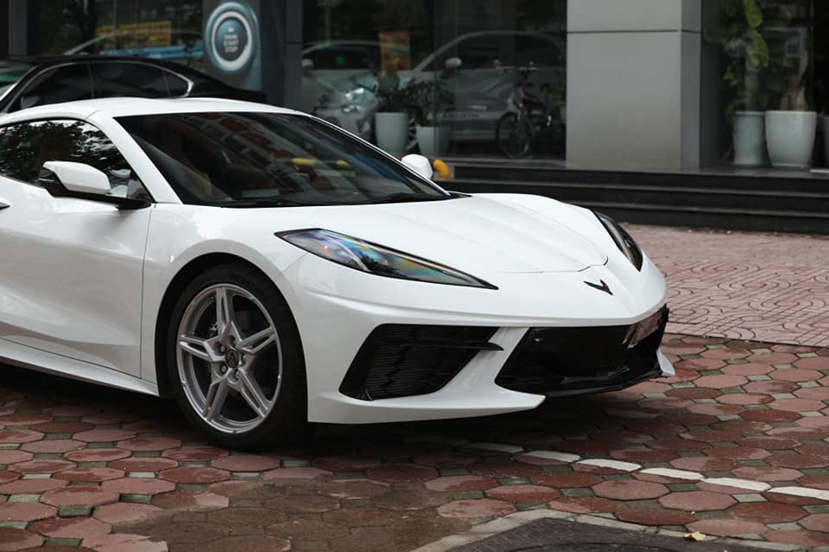 Mê mẩn với siêu xe Mỹ - Chevrolet Corvette C8 2020 đầu tiên tại Việt Nam a4