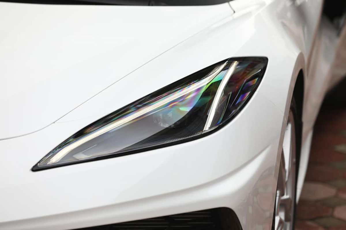 Mê mẩn với siêu xe Mỹ - Chevrolet Corvette C8 2020 đầu tiên tại Việt Nam a6