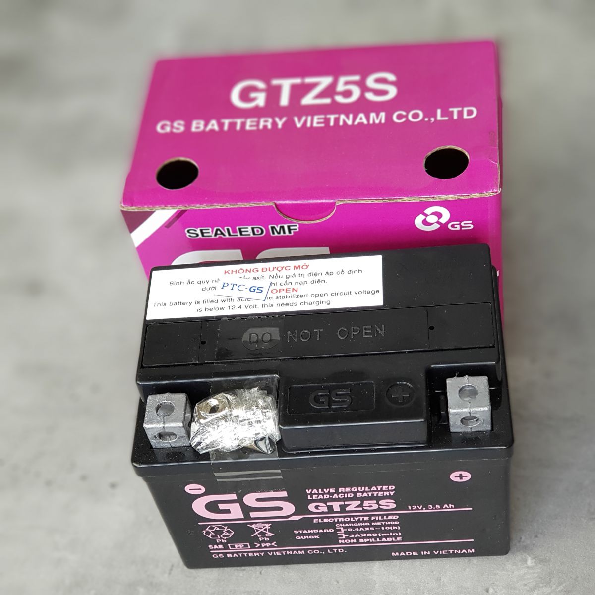 binh-Ac-quy-xe-Wave-RSX-110-GS-GTZ5S-12V-3-5AH-2